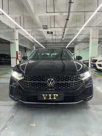 Volkswagen 2024 Passat 2.0 TSI 380 TSI Starlight Elite - 2