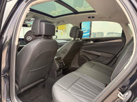 Volkswagen 2024 Passat 2.0 TSI 380 TSI Starlight Luxury - 10