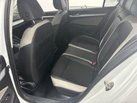 Volkswagen 2024 Golf 8 PRO 1.4 TSI Enjoy Edition - 3