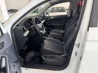 Volkswagen 2024 Tiguan L R-Line 2.0 TSI 330 TSI Front-Wheel-Drive R-Line Beyond Enjoy Edition - 7