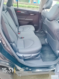 Toyota 2024 Highlander Hybrid 2.5 CVT Intelligent Electric Hybrid 2WD Luxury 7-Seater - 12
