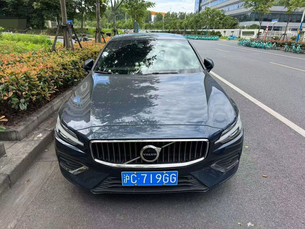 Volvo 2023 S60 48V 2.0T B4 Intelligent Escape Luxury Edition