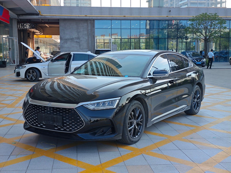 BYD HAN 2024 Han DM-i 1.5T CVT Glory Edition 121 km Prestige Model