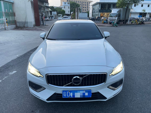Volvo 2023 S60 48V 2.0T B4 Smart Pro Luxury