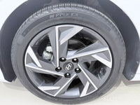 Hyundai 2023 Elantra Sedan 1.5 CVT LUX Prestige Version - 14
