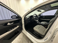 Kia 2023 K3 1.5 CVT Luxury Edition - 7