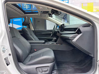 Toyota 2024 Camry Dual Engine 2.0HGVP CVT Luxury Edition - 6