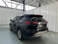 Toyota 2024 Highlander Hybrid 2.5 CVT Intelligent Electric Hybrid 4WD Prestige 7-Seater - 7