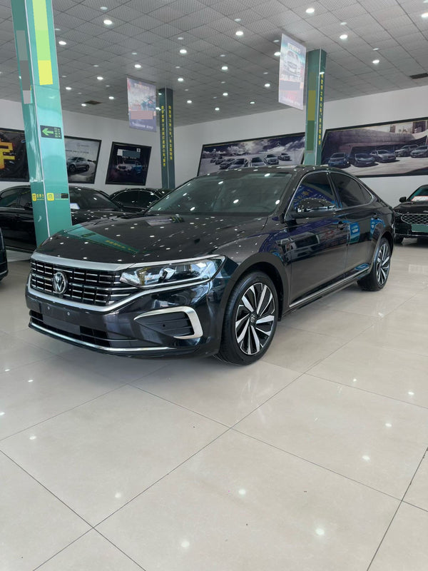 Volkswagen 2024 Passat 2.0 TSI 330 TSI Elite Edition