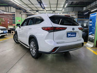 Toyota 2022 Highlander Hybrid 2.5 CVT AWD Premier 7-Seater - 3
