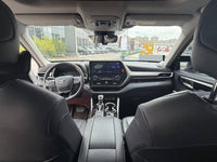 Toyota 2023 Highlander Hybrid 2.5 CVT Intelligent Electric Hybrid 2WD Prestige 7-Seater - 5