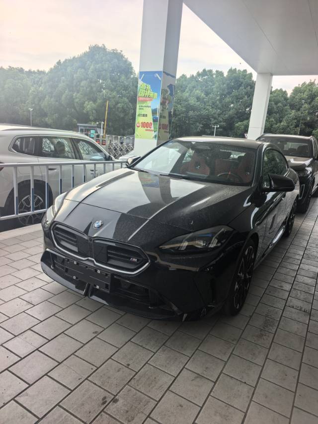 BMW 2 Series 2025 M235L 2.0T