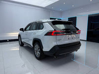 Toyota Wildlander 2022 Venza Hybrid 2.5 CVT 4WD Luxury PLUS - 7