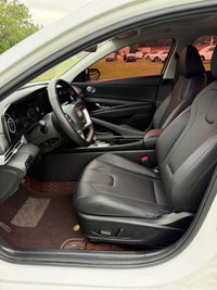 Hyundai 2023 Elantra Sedan 1.5 CVT LUX Prestige Version - 1