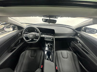 Hyundai 2023 Elantra Sedan 1.5 CVT GLS Advanced Version - 15