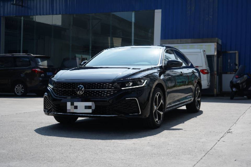 Volkswagen 2025 Passat 2.0 TSI 380 TSI Outstanding Model Starry Sky Dragon Soaring Edition