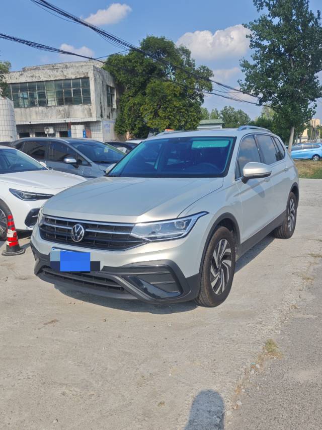 Volkswagen 2024 Tiguan L 1.5 TSI 300 TSI Front-Wheel-Drive Dragon Soaring Edition