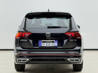 Volkswagen 2024 Tiguan L R-Line 2.0 TSI 330 TSI Front-Wheel-Drive R-Line Dragon Brilliance Edition - 9