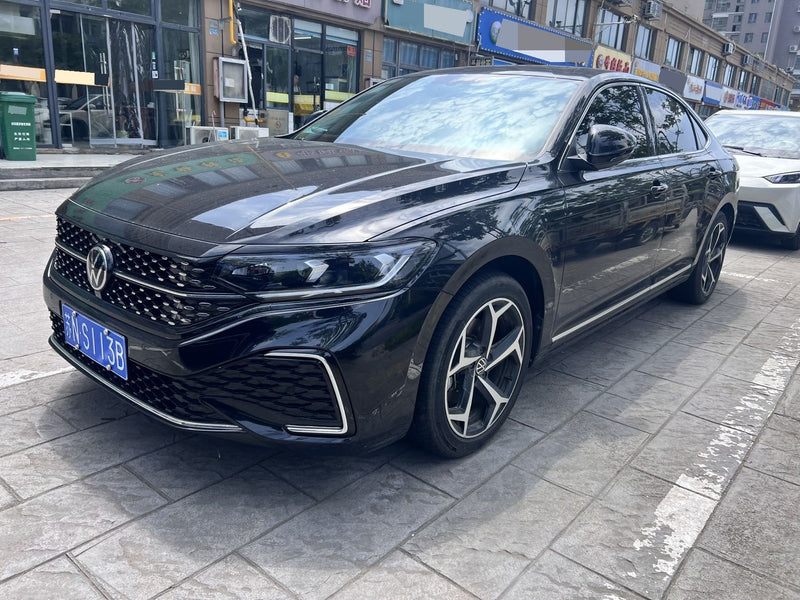 Volkswagen 2025 Passat 2.0 TSI 330 TSI Outstanding Edition Starry Sky Elite Version