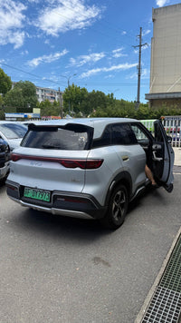 BYD 2024 Yuan UP 401km Leading Version - 3