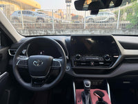 Toyota 2024 Highlander Hybrid 2.5 CVT Intelligent Electric Hybrid 4WD Luxury 7-Seater - 7
