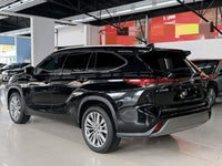 Toyota 2024 Highlander Hybrid 2.5 CVT Intelligent Electric Hybrid 4WD Flagship 7-Seater - 3
