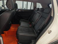 Volkswagen 2024 Tiguan L R-Line 2.0 TSI 330 TSI Front-Wheel-Drive R-Line Beyond Enjoy Edition - 7
