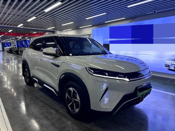 BYD 2024 Yuan UP 401km Leading Version