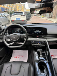 Hyundai 2023 Elantra Sedan 1.5 CVT LUX Prestige Version - 6