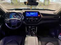 Toyota 2023 Highlander Hybrid 2.5 CVT Intelligent Electric Hybrid 2WD Prestige 7-Seater - 2