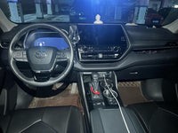 Toyota 2024 Highlander Hybrid 2.5 CVT Intelligent Electric Hybrid 4WD Luxury 7-Seater - 4
