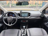 Kia Stonic 2021 Yipao 1.4 CVT Fun Enjoy Sunroof Version - 4