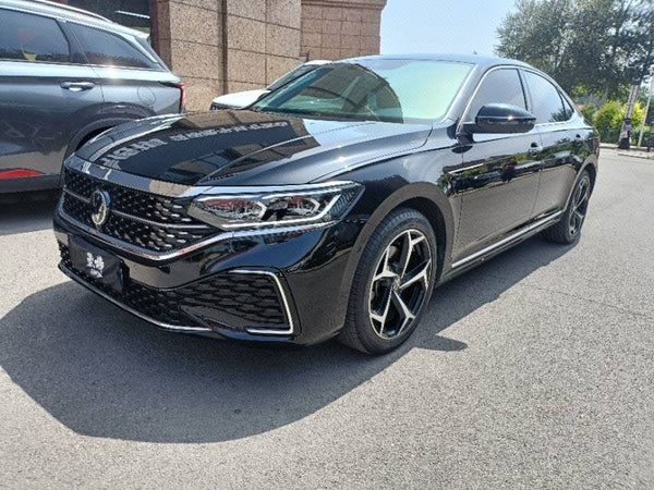 Volkswagen 2024 Passat 2.0 TSI 380 TSI Starlight Luxury