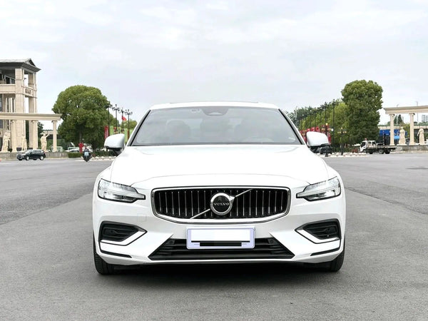 Volvo 2023 S60 48V 2.0T B4 Intelligent Escape Luxury Edition